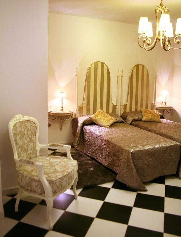 Hostal Meson Castilla Sigüenza Szoba fotó